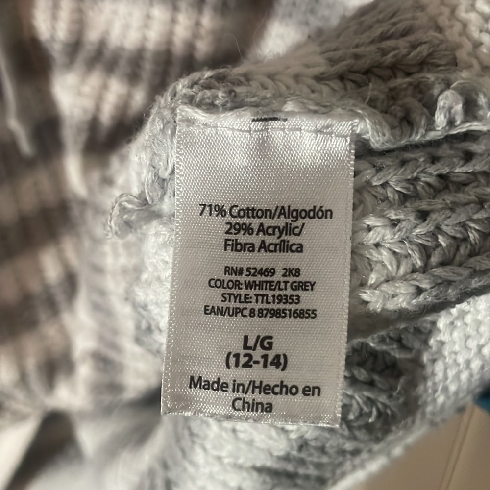 Time&Tru Knit Sweater - Picture 5 of 5